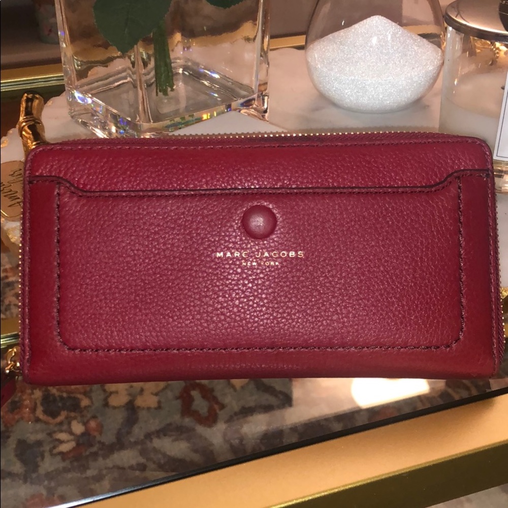 Marc Jacobs Continental Leather Wallet